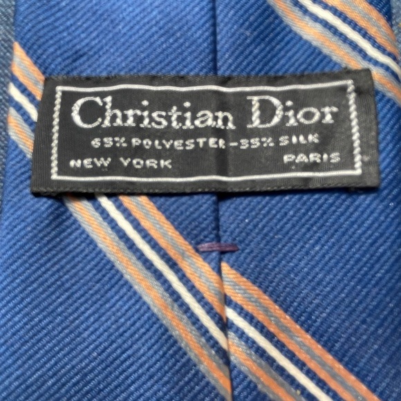 🔥💙Vintage Christian Dior like new silk blend tie blue, tan, white. Preppy! - Picture 7 of 8